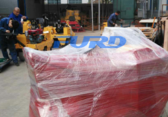 福瑞得機(jī)械座駕壓路機(jī)、手扶壓路機(jī)、灌縫機(jī)及時(shí)包裝發(fā)貨