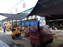 福瑞得機械微動態(tài)--座駕壓路機、手扶壓路機、灌縫機包裝發(fā)貨