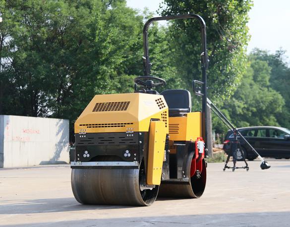 小型壓路機(jī)如何散熱呢？